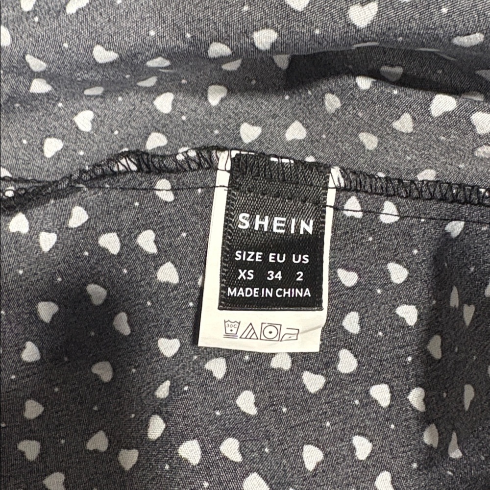 SHEIN Black White Heart Print Romper - Picture 5 of 5